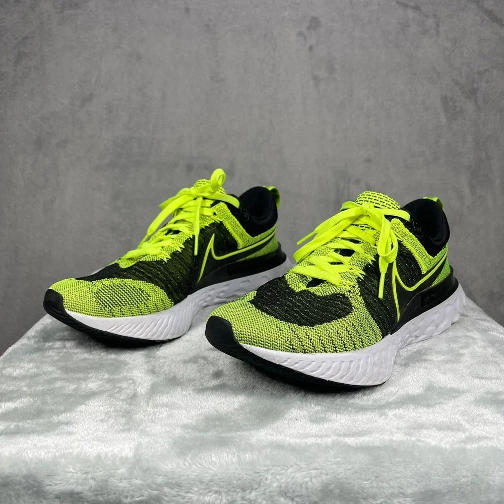 Nike React Infinity Run Flyknit Men Size 9.5 Volt Black Sneakers CD4371-700